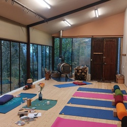 Stage YOGA